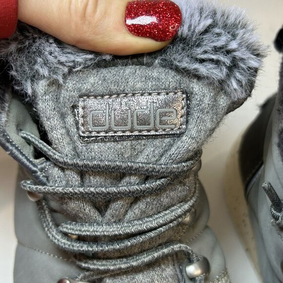 Hey Dude Women’s Brandy Gray Winter Boots Booties SZ 9.5Slip On Faux Fur Comfort - Picture 6 of 8